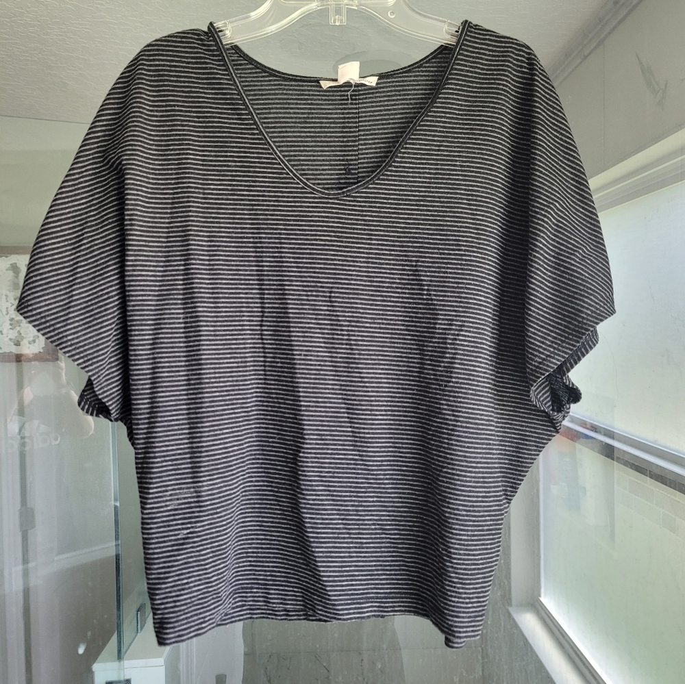Derek Heart Batwing Striped Top Size M